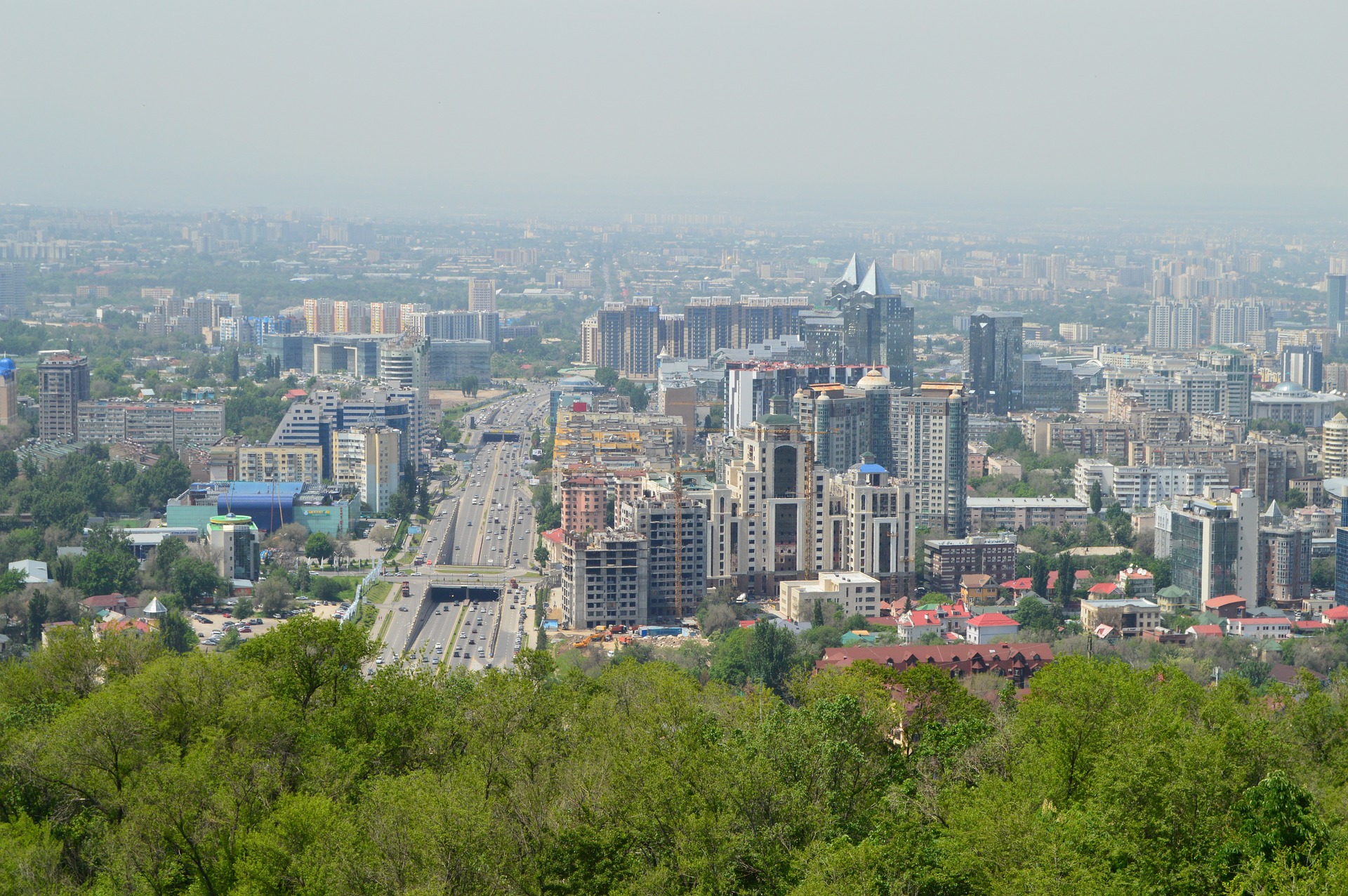 Bild mit Panorama von Almaty