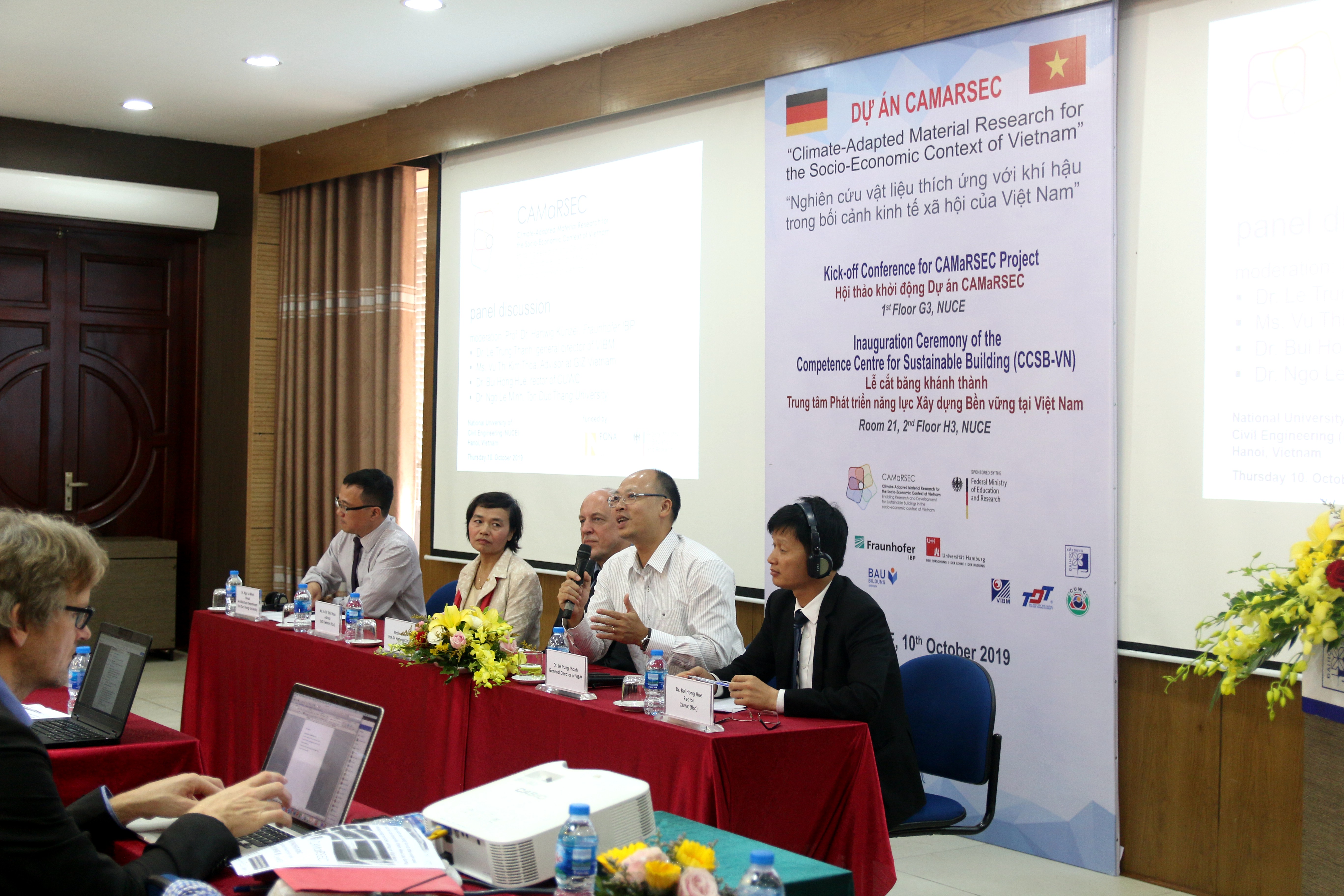 Podiumsdiskussion bei der CAMaRSEC-Auftaktkonferenz am 10. Oktober 2019 in Hanoi 