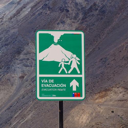 In den chilenischen Anden ist die Gefahr durch Vulkanaktivitäten ständig gegenwärtig. © Riedlinger / DLR